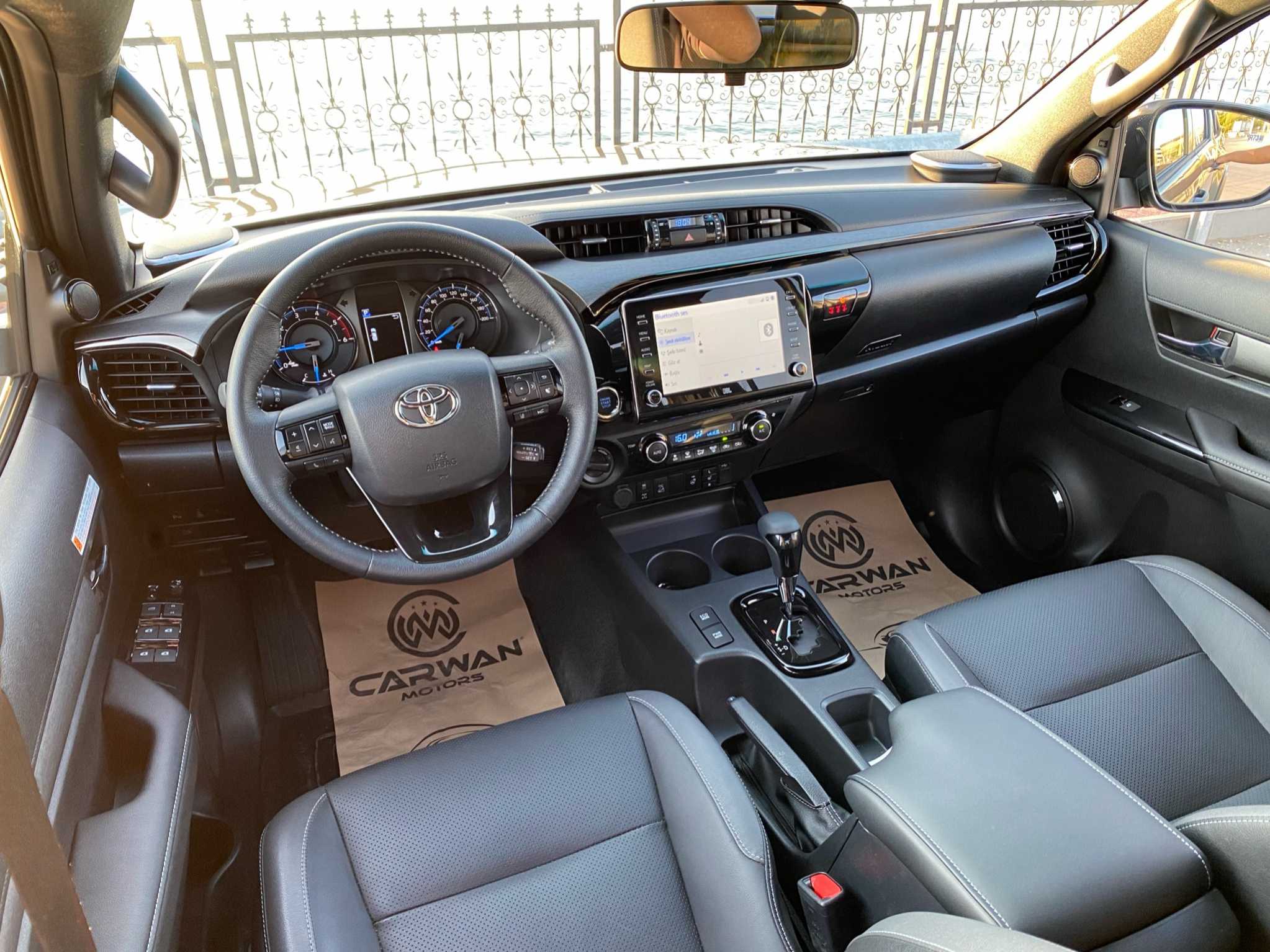 TOYOTA INVINCIBLE 2.4 4X4 